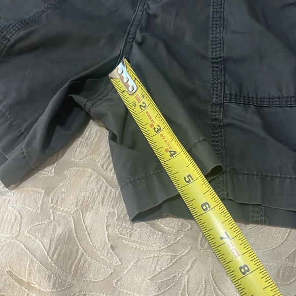 St. John Bay Women’s SZ 4P Gray 4 Pocket Cotton Shorts - Picture 6 of 12